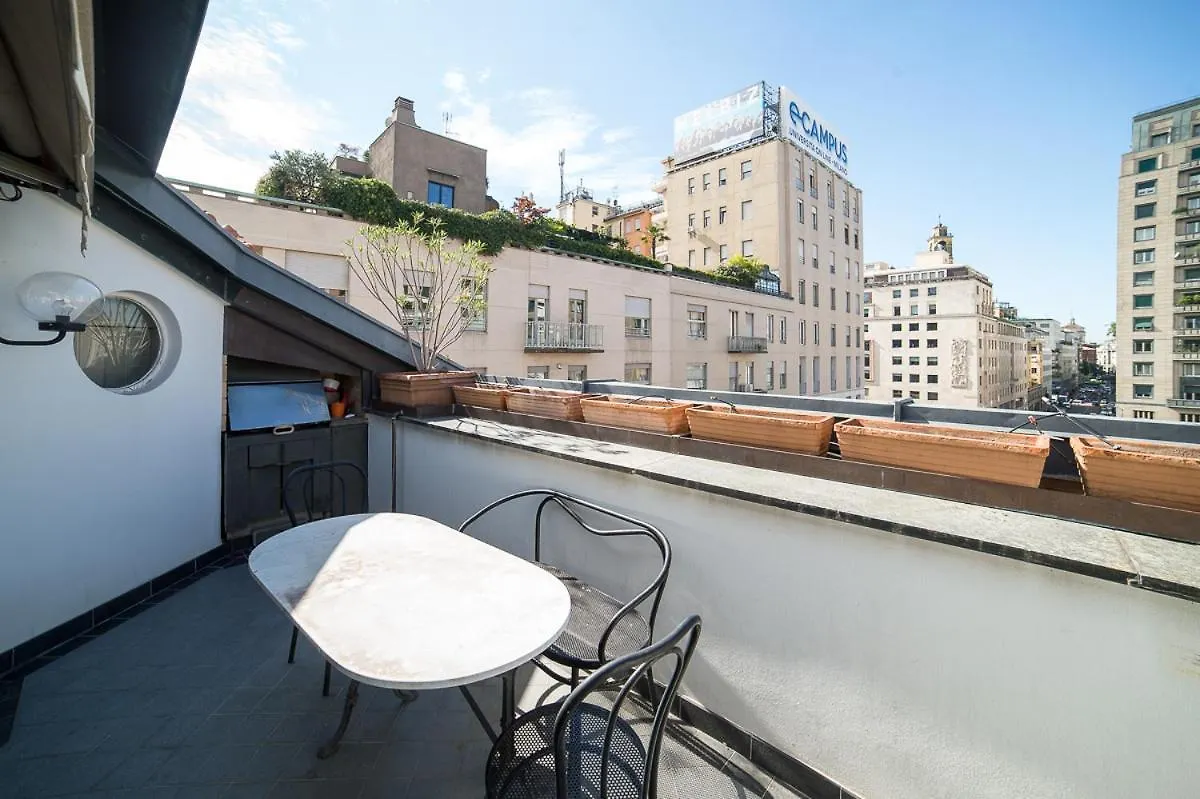 Apartment Duomo 7 Suite Milan Italy
