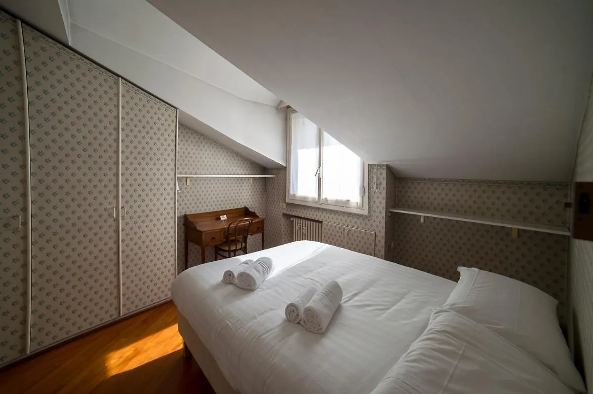 公寓 Duomo 7 Suite 米兰